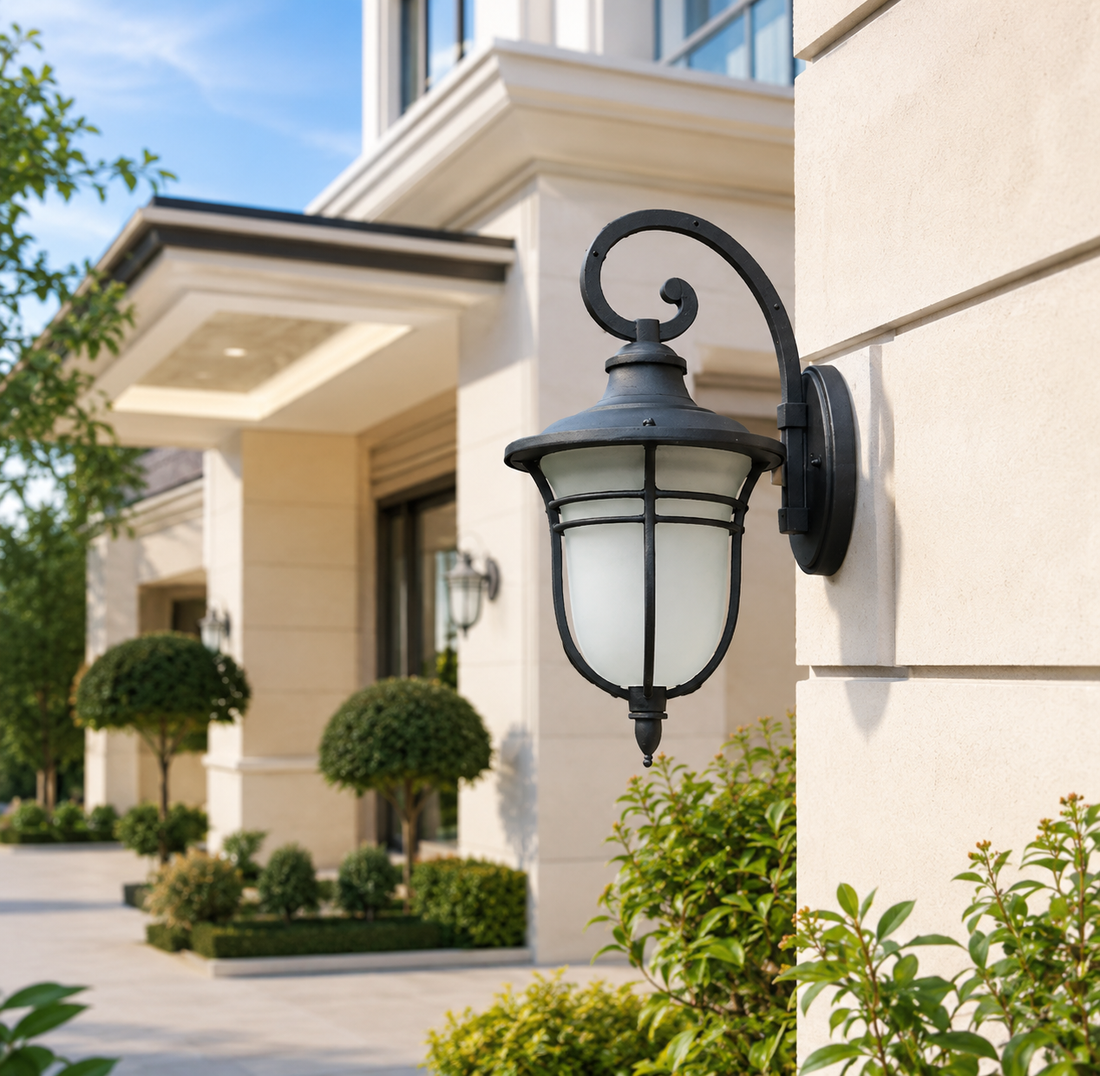 Modern Aluminum Wall Lamp | Outdoor Wall Light