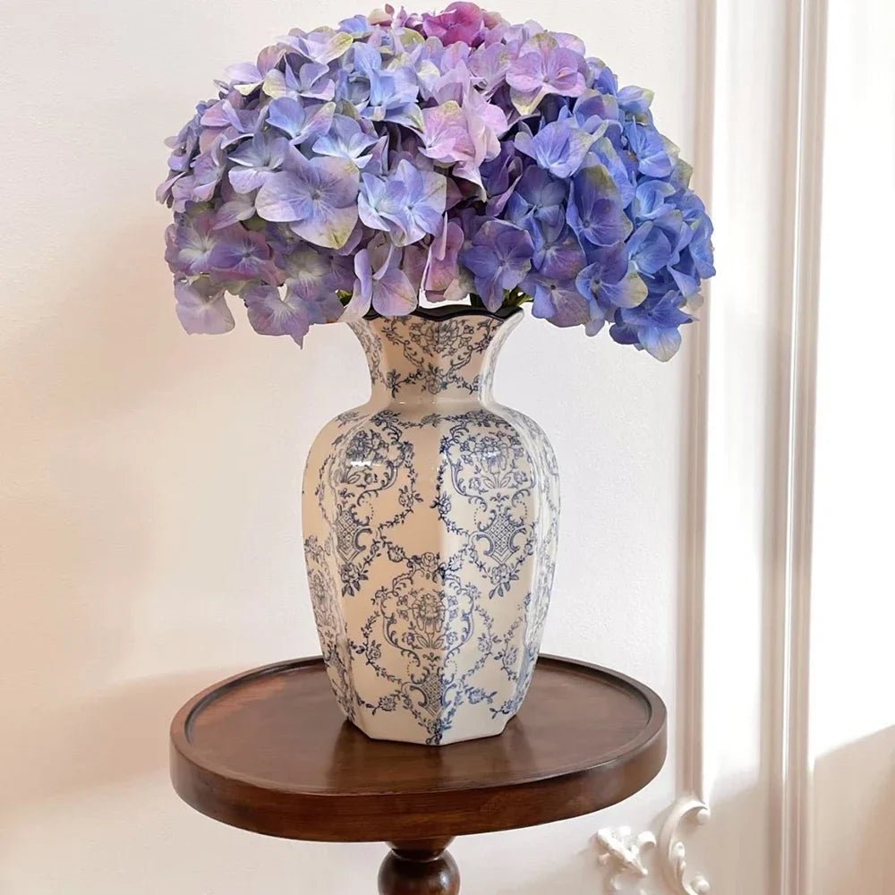 Blue & White Porcelain Vase Set – Hand-Painted Tabletop Décor