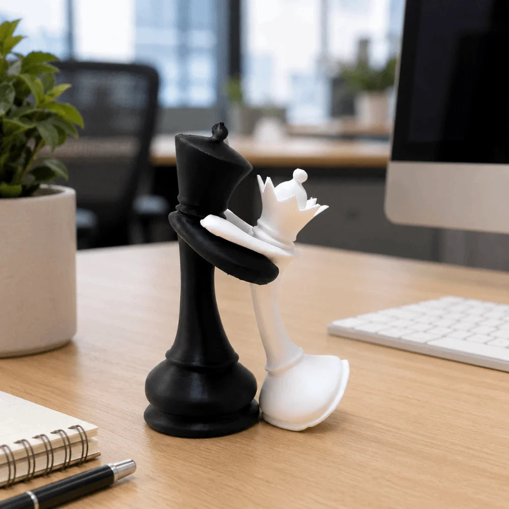 3D Printed Chess King & Queen Sculpture | Modern Desktop Décor