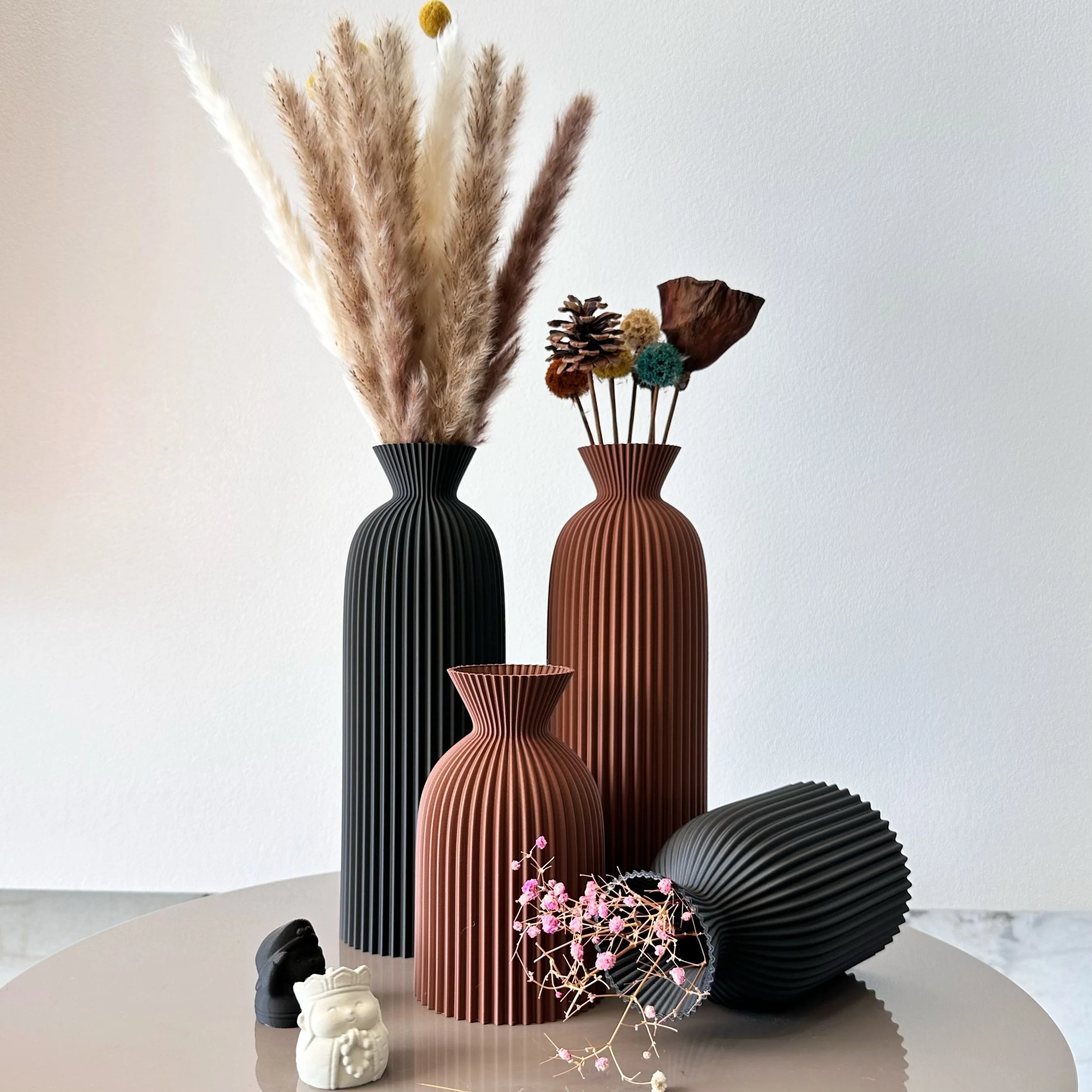 Wavy Pattern Vase Set of 2 – Dried Flower Tabletop Décor