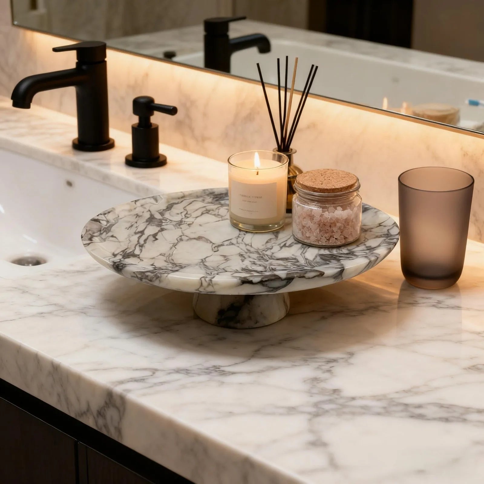 Calacatta Viola Marble Round Tray with Single Leg